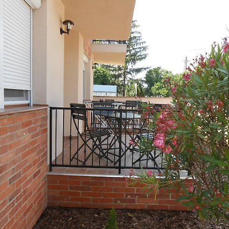 Imola Es Andrea Apartmanhaz 2 Hajdúszoboszló Εξωτερικό φωτογραφία