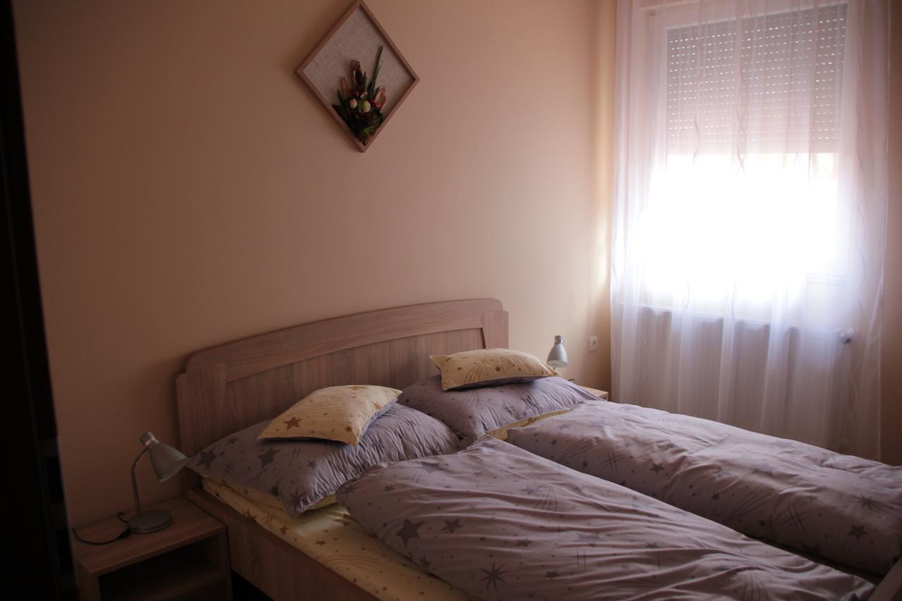 Imola Es Andrea Apartmanhaz 2 Hajdúszoboszló Εξωτερικό φωτογραφία