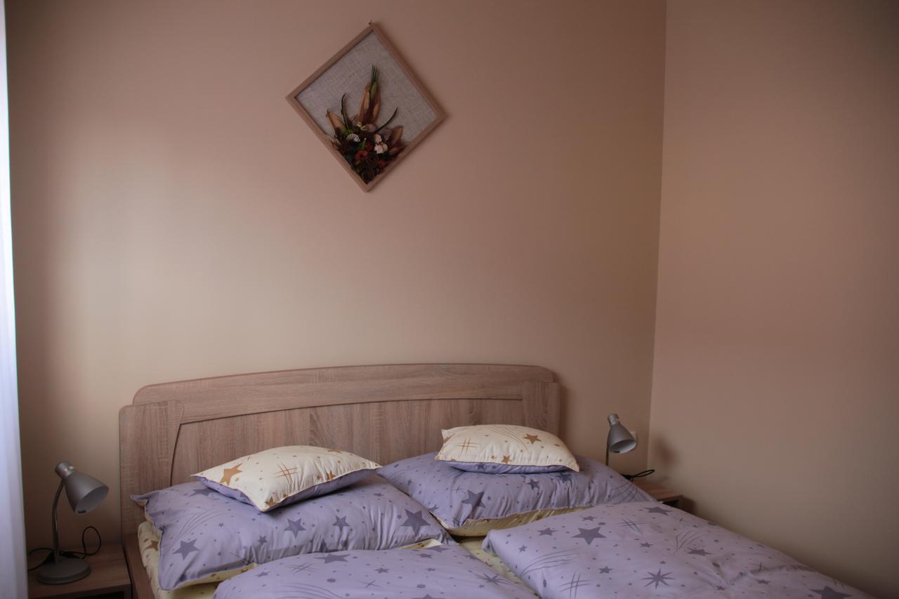Imola Es Andrea Apartmanhaz 2 Hajdúszoboszló Εξωτερικό φωτογραφία