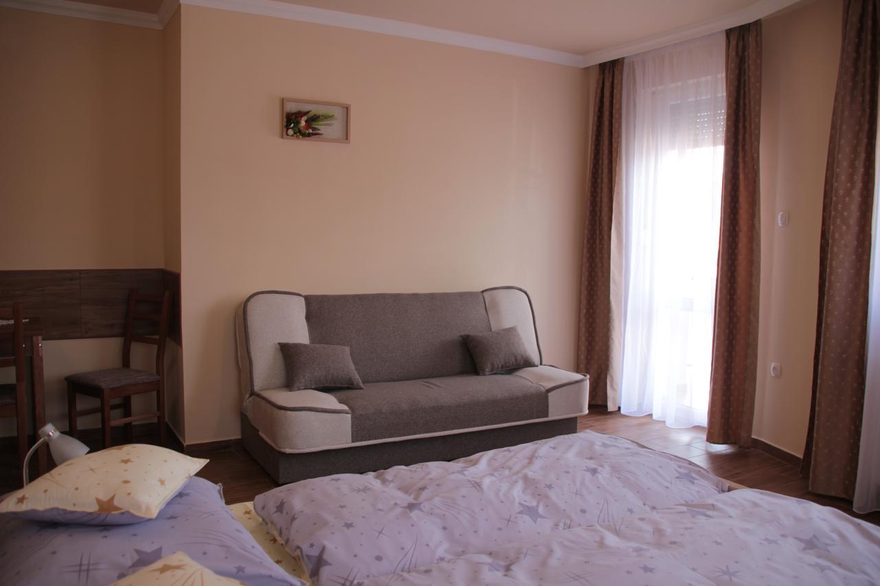 Imola Es Andrea Apartmanhaz 2 Hajdúszoboszló Εξωτερικό φωτογραφία