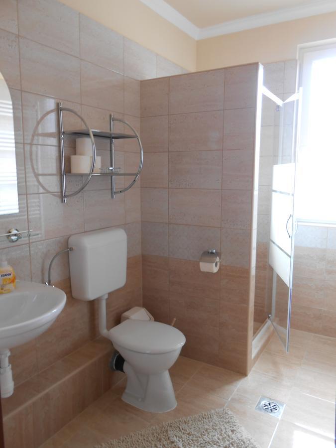 Imola Es Andrea Apartmanhaz 2 Hajdúszoboszló Εξωτερικό φωτογραφία