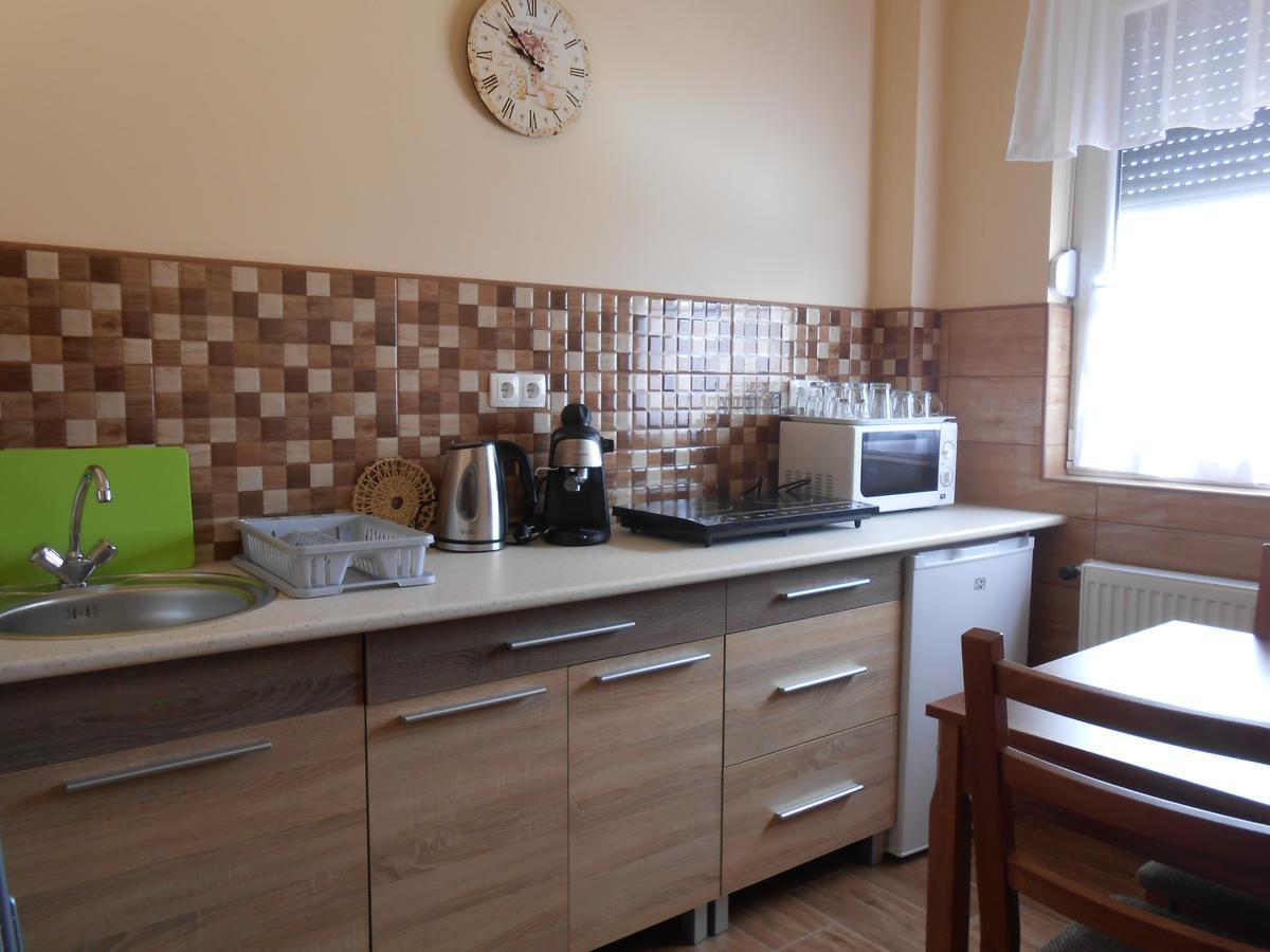 Imola Es Andrea Apartmanhaz 2 Hajdúszoboszló Εξωτερικό φωτογραφία